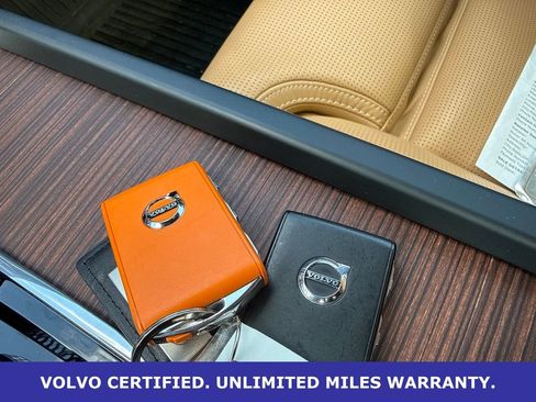 Used 2024 Volvo XC60 T8 Ultimate w/ Protection Package Premier AWD/4WD image 30