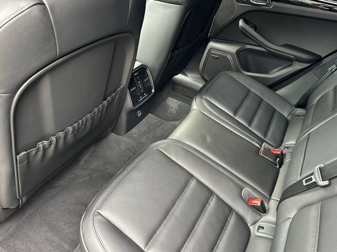 New 2025 Porsche Macan image 15