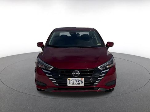 Used 2025 Nissan Versa SV image 4