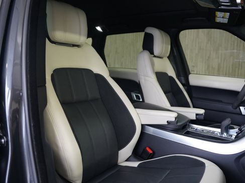 Used 2022 Land Rover Range Rover Sport HST image 28