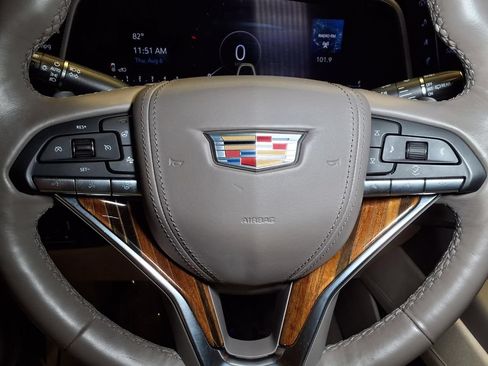 Certified 2023 Cadillac Escalade Sport Platinum w/ LPO, ONYX Package AWD/4WD image 8