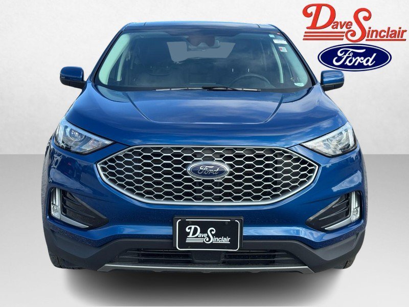 Used 2023 Ford Edge SEL w/ Convenience Package AWD/4WD image 2