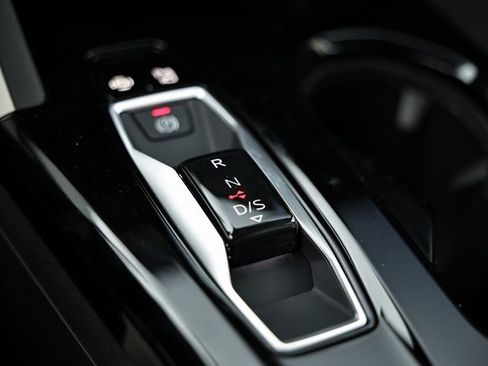 New 2025 Audi Q5 2.0T Premium image 39