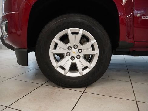 Used 2018 Chevrolet Colorado LT w/ LT Convenience Package AWD/4WD image 10