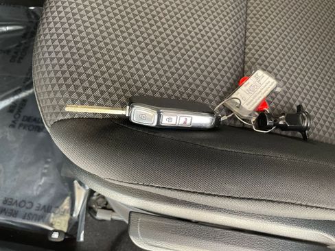 Used 2025 Kia Soul LX w/ LX Technology Package image 18