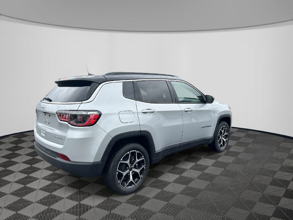 Certified 2026 Jeep Compass Limited AWD/4WD image 5