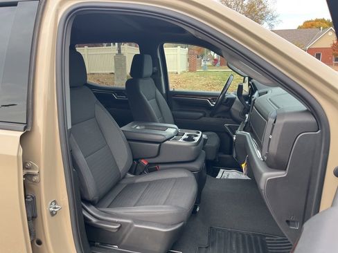 Used 2022 GMC Sierra 1500 Elevation image 21