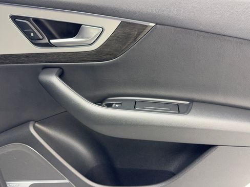 Used 2019 Audi Q7 2.0T Premium Plus w/ Premium Plus Package image 51