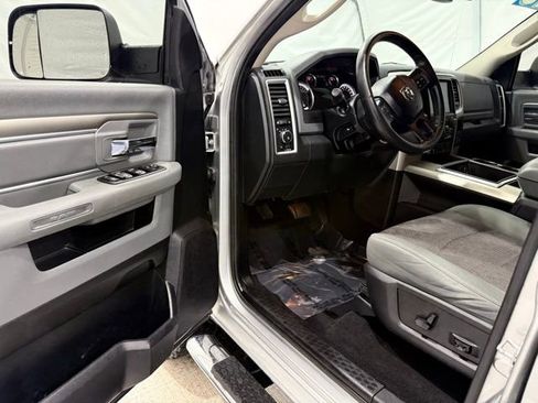 Used 2015 RAM 2500 Big Horn image 33