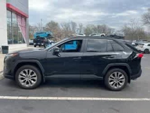 Used 2024 Toyota RAV4 XLE Premium w/ Weather Package AWD/4WD image 4