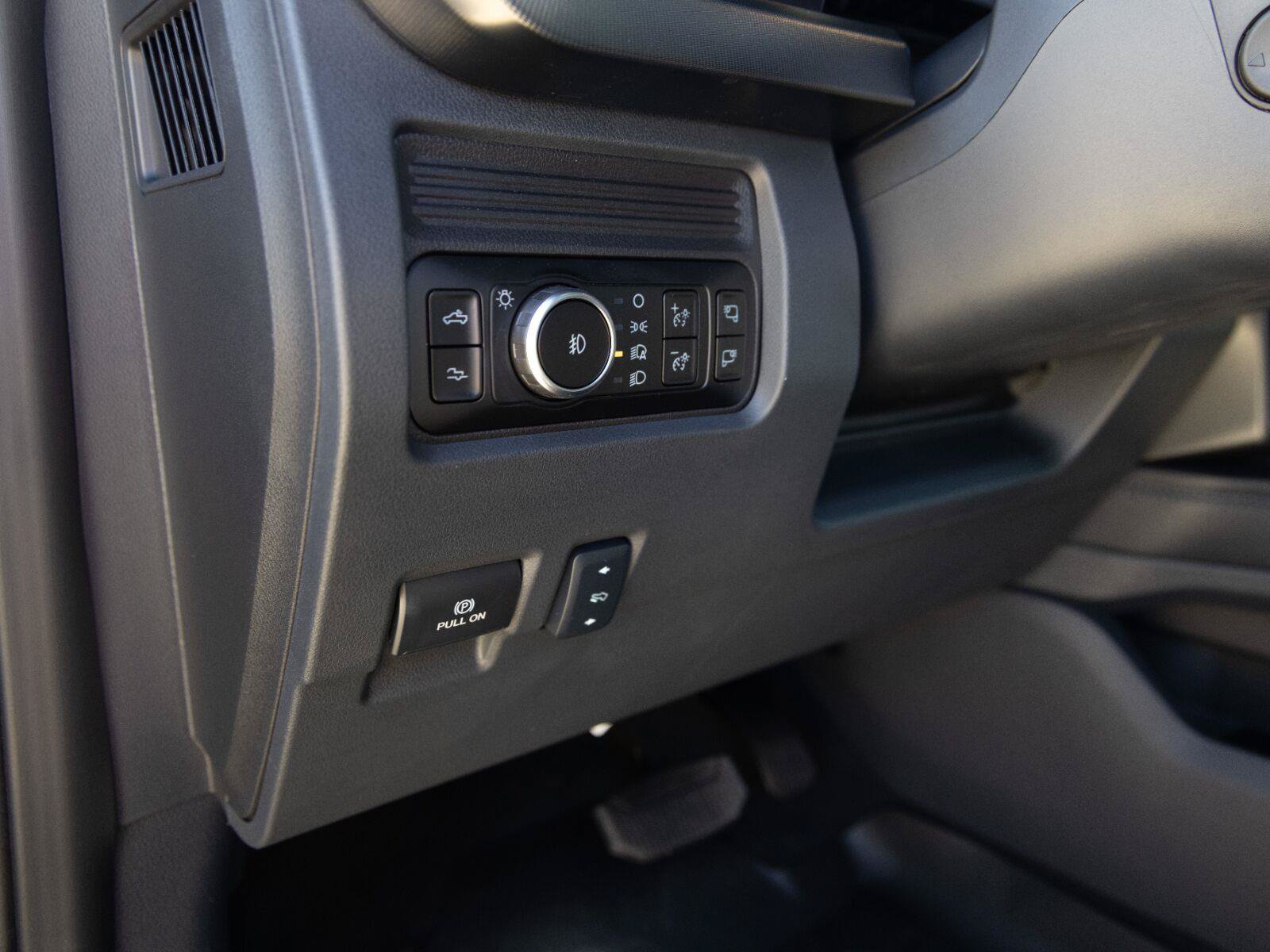Used 2026 Ford F450 Platinum AWD/4WD image 22