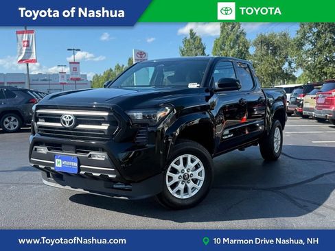 Certified 2024 Toyota Tacoma SR5 AWD/4WD image 1
