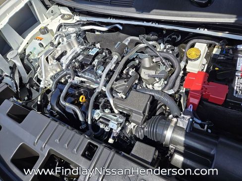 Used 2025 Nissan Kicks SR AWD/4WD image 18