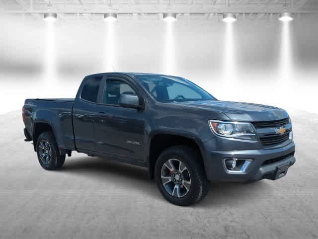 Used 2016 Chevrolet Colorado Z71 AWD/4WD image 2