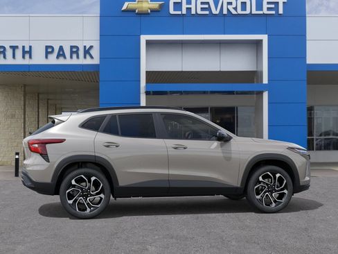New 2026 Chevrolet Trax RS FWD image 5
