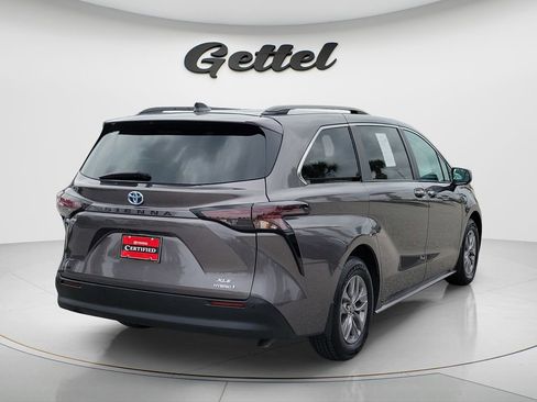 Certified 2024 Toyota Sienna XLE w/ XLE Plus Package FWD image 5