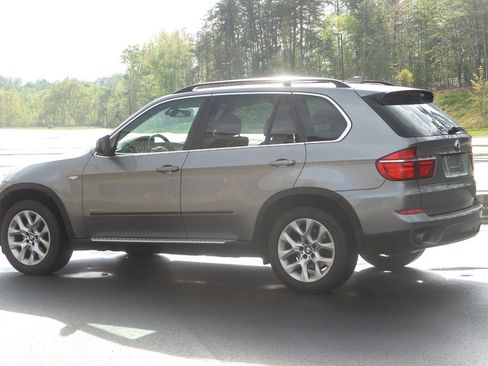 Used 2013 BMW X5 xDrive35i image 9