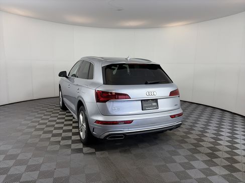 Used 2023 Audi Q5 e Premium Plus w/ Premium Plus Package image 8