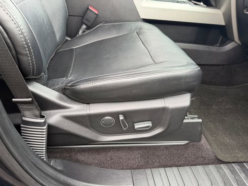 Used 2016 Ford F150 Lariat image 22