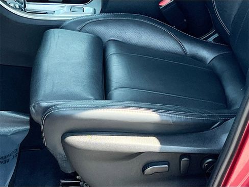 Used 2022 Subaru Ascent Limited image 18