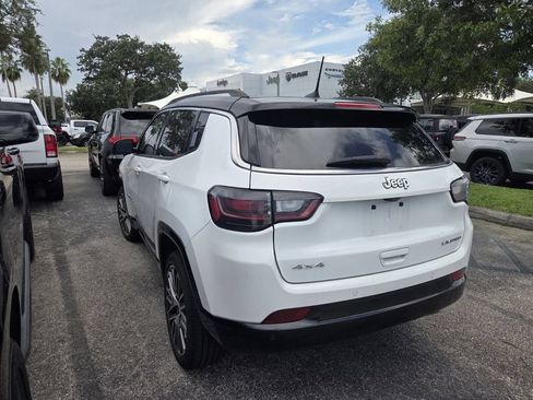 Used 2022 Jeep Compass Limited w/ Elite Group AWD/4WD image 4