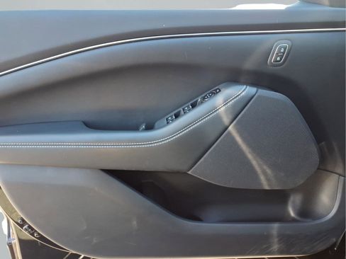 Used 2023 Ford Mustang Mach-E Select image 16