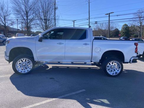 Used 2020 Chevrolet Silverado 1500 High Country w/ Technology Package image 23