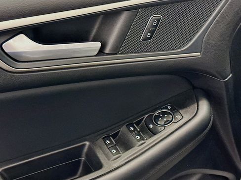 Used 2024 Ford Edge SEL image 15