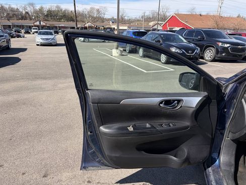 Used 2019 Nissan Sentra S FWD image 19