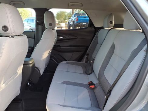 Used 2024 Chevrolet TrailBlazer LS w/ LS Convenience Package image 15