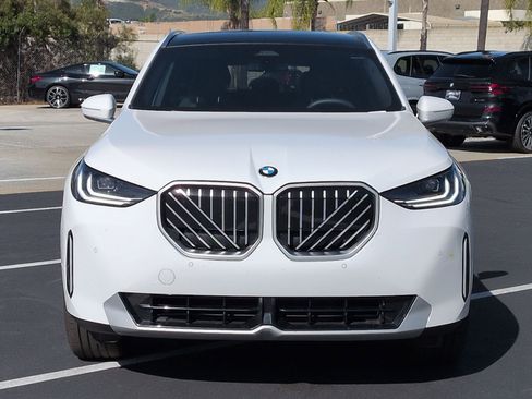 Used 2026 BMW X3 xDrive30 w/ Convenience Package image 3