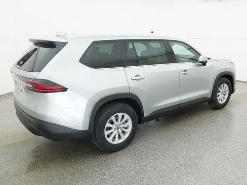 New 2026 Toyota Grand Highlander XLE image 9