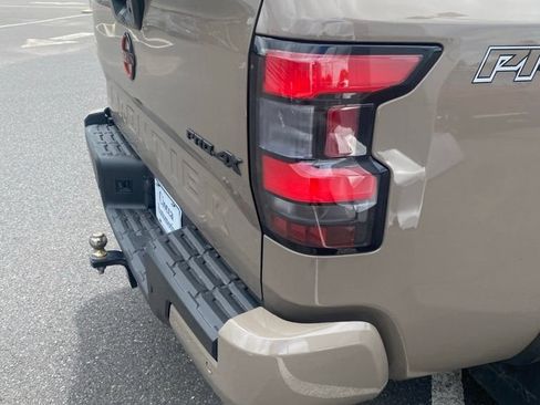 Used 2024 Nissan Frontier PRO-4X w/ Pro Convenience Package AWD/4WD image 15