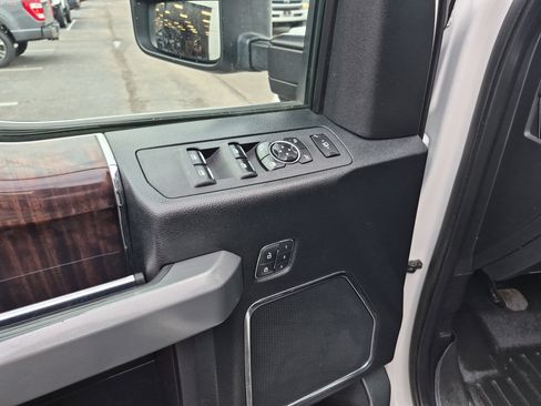 Used 2017 Ford F350 Platinum image 12