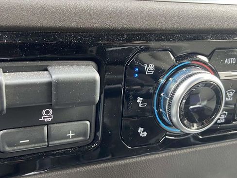 Certified 2022 GMC Sierra 1500 SLT w/ SLT Premium Plus Package image 24