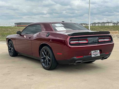 Used 2023 Dodge Challenger SXT w/ Blacktop Package image 5