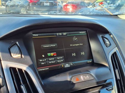 Used 2012 Ford Focus Titanium image 15