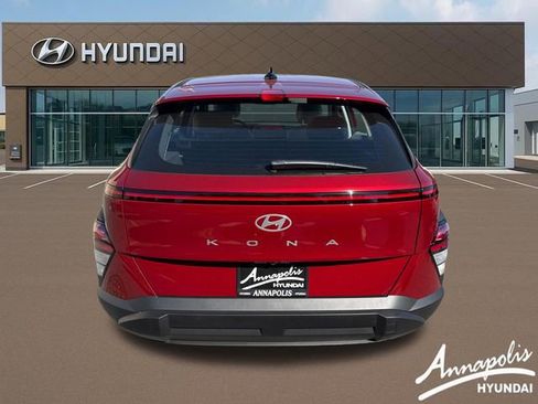 Certified 2026 Hyundai Kona SE FWD image 4