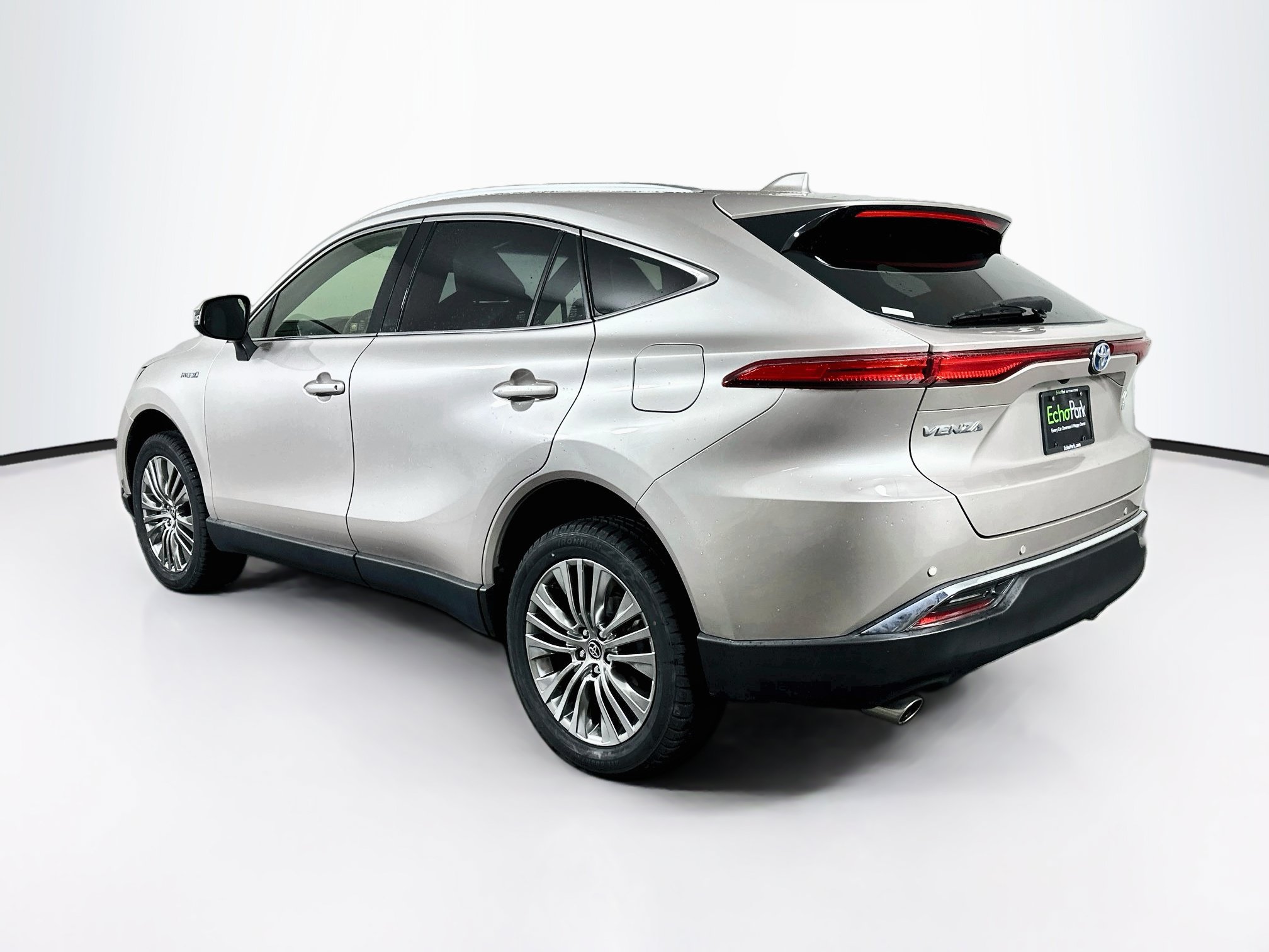 Used 2021 Toyota Venza Limited AWD/4WD image 5