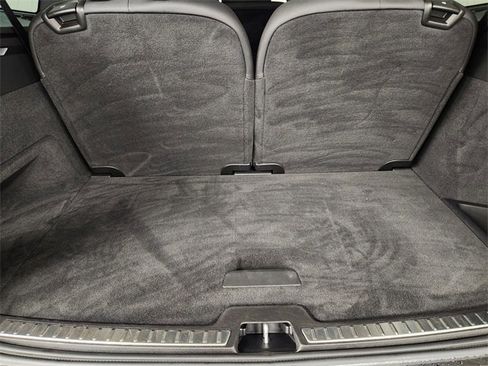 Used 2025 Volvo XC90 B5 Plus image 34