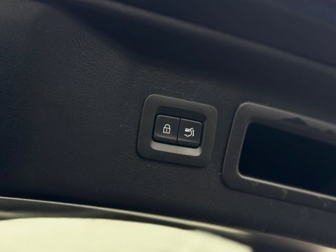 Used 2024 MAZDA CX-90 3.3 Turbo w/ Preferred Plus image 29