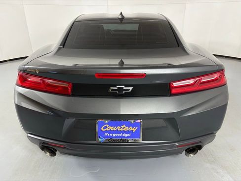 Used 2018 Chevrolet Camaro LT image 8