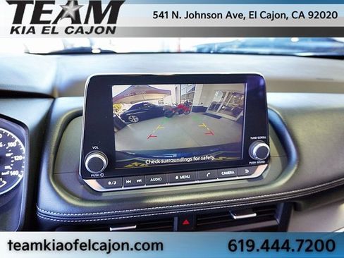 Used 2023 Nissan Rogue SV image 25