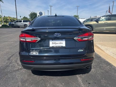 Used 2020 Ford Fusion SE w/ Equipment Group 151A FWD image 4