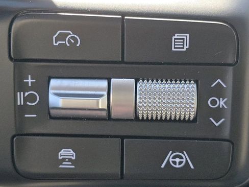 Used 2024 Hyundai Santa Fe Limited image 33