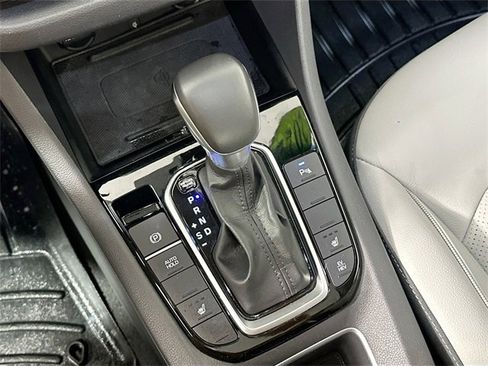 Used 2022 Hyundai Ioniq Limited image 16