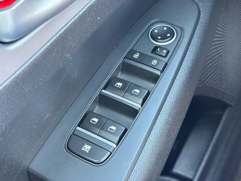 Used 2023 Kia Forte LXS image 23