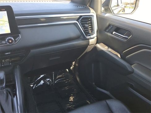 Used 2025 GMC Canyon Elevation w/ Convenience Package image 17