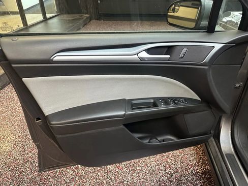 Used 2014 Ford Fusion S image 10