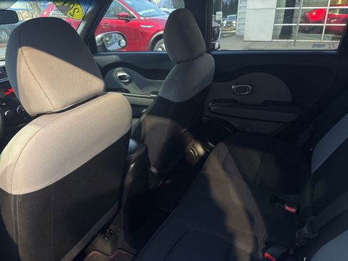 Used 2014 Kia Soul + FWD image 8
